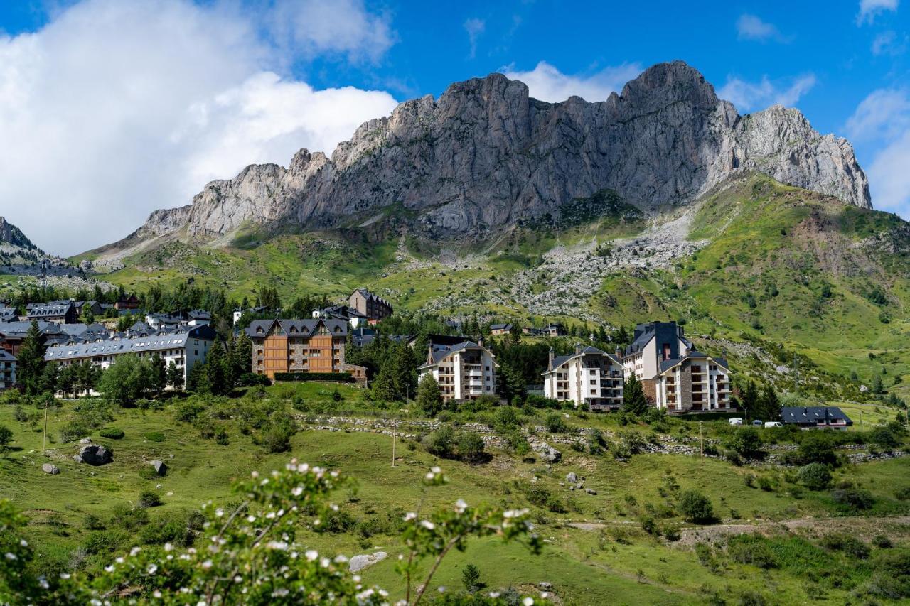 Snoe Hotel Formigal Dış mekan fotoğraf