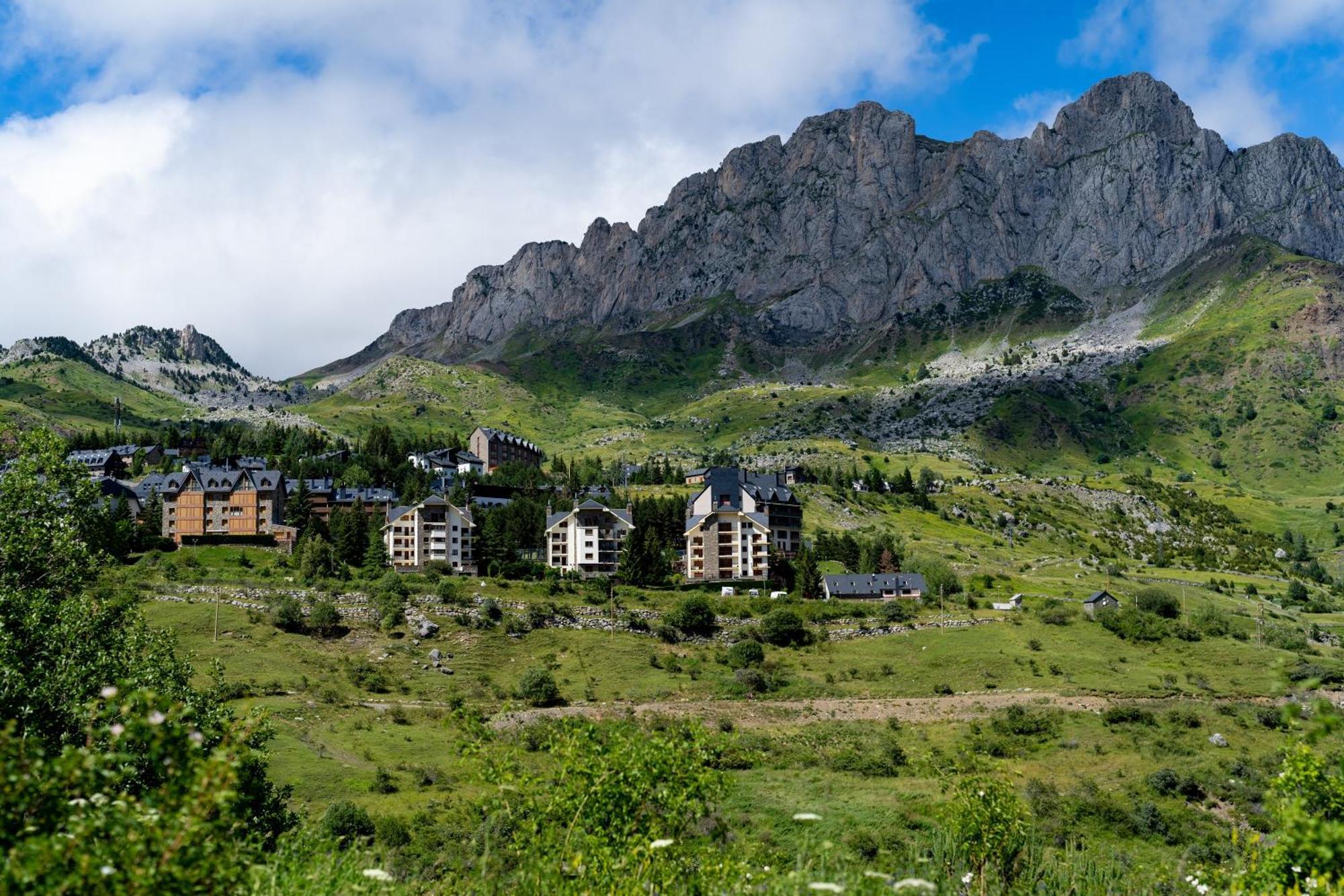 Snoe Hotel Formigal Dış mekan fotoğraf